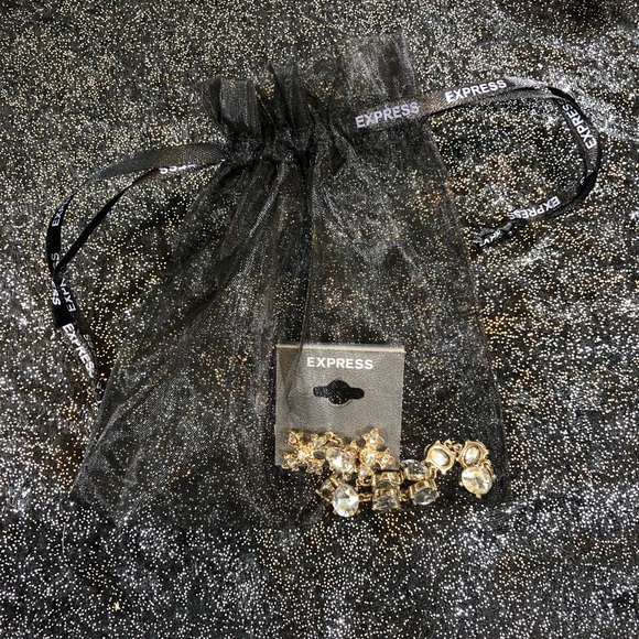 Express dangle earrings - Picture 4 of 4